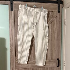 GAP Women's Cream and Gray Striped pants